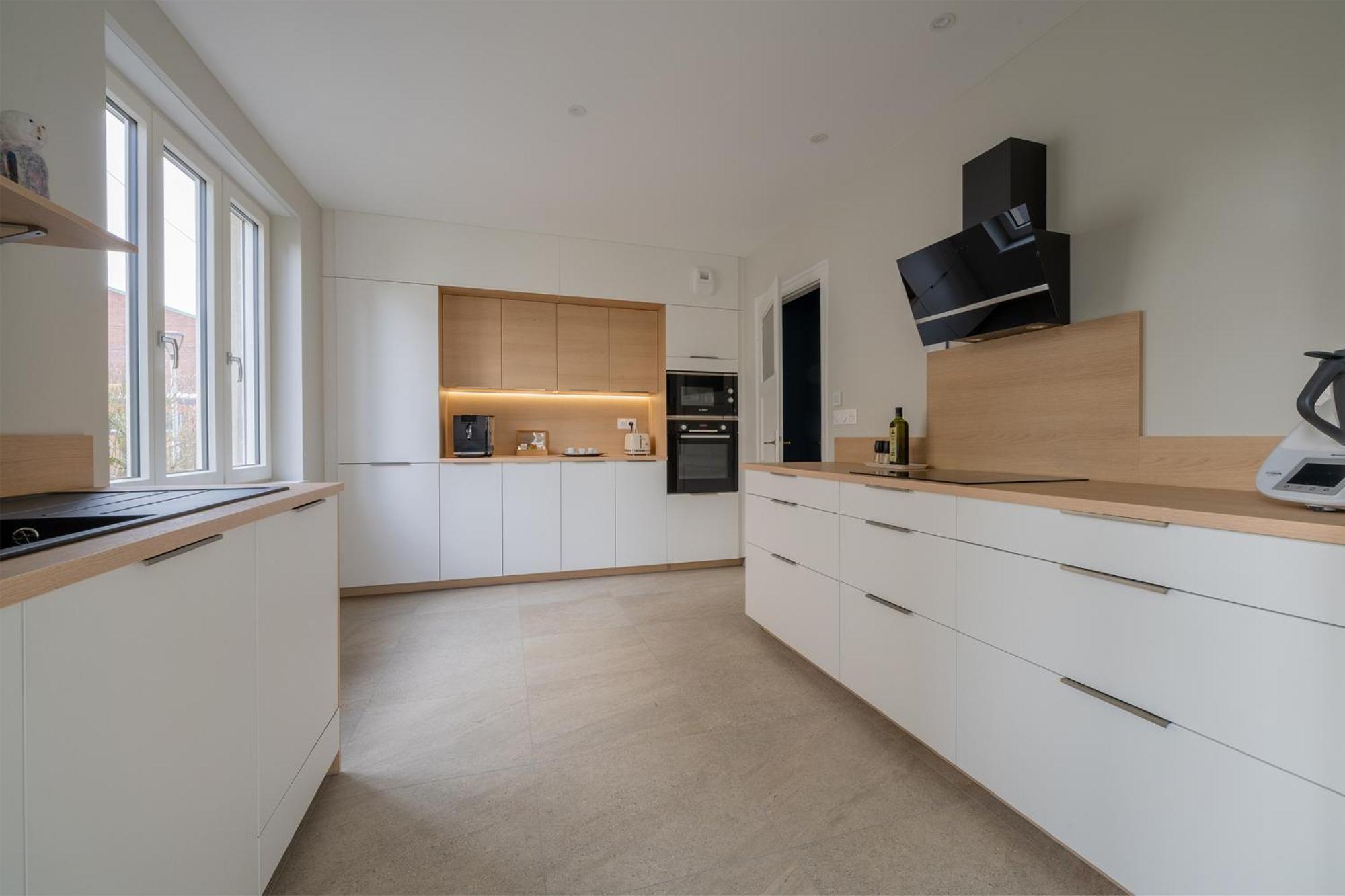 Apartment Le Cocon D'emma, Bourgeois Avec Terrasse, Et Parking Gratuit Dans Maison De Maitre