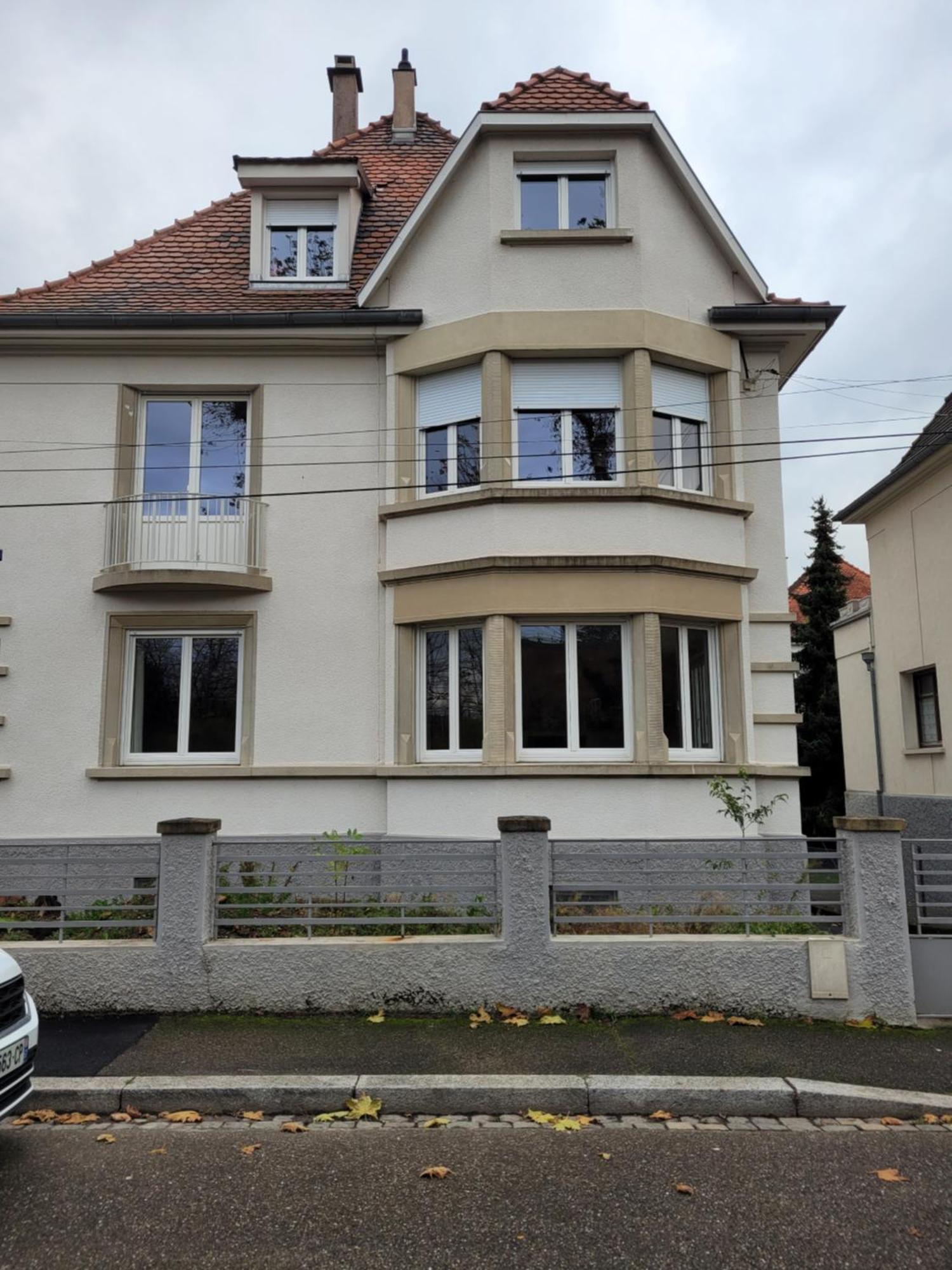 Le Cocon D'emma, Bourgeois Avec Terrasse, Et Parking Gratuit Dans Maison De Maitre Strasbourg